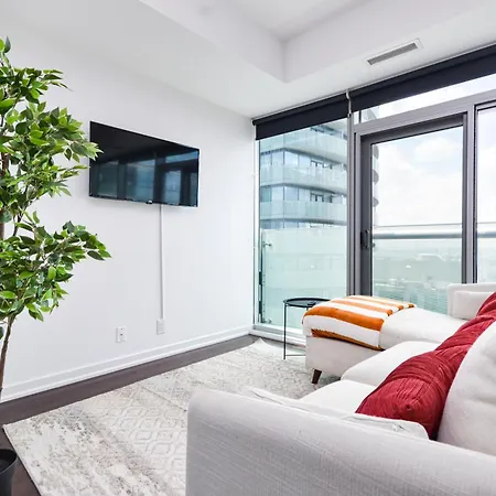 Downtown Toronto Condo Near Cn Tower, Scotiabank Arena, Rogers Centre, Union Station